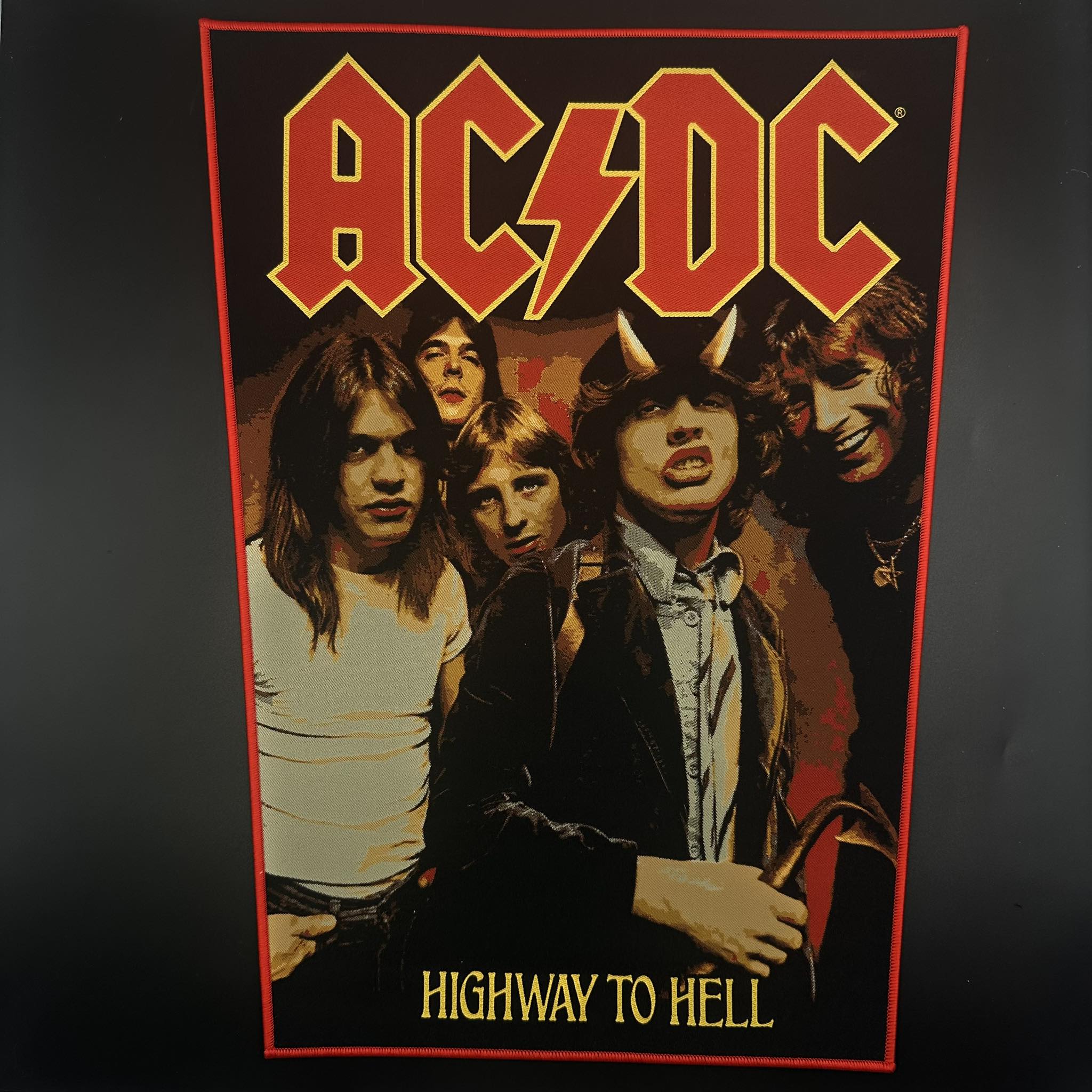 【Paul C】M.C. Outloud - I’ll Put A Hurten AC/DC - Highway To Hell - Backpatch – Pull The Plug